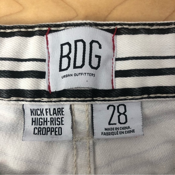 BDG Sz 28 High-Waist Kick Flare Cropped Striped Jeans - Picture 8 of 11